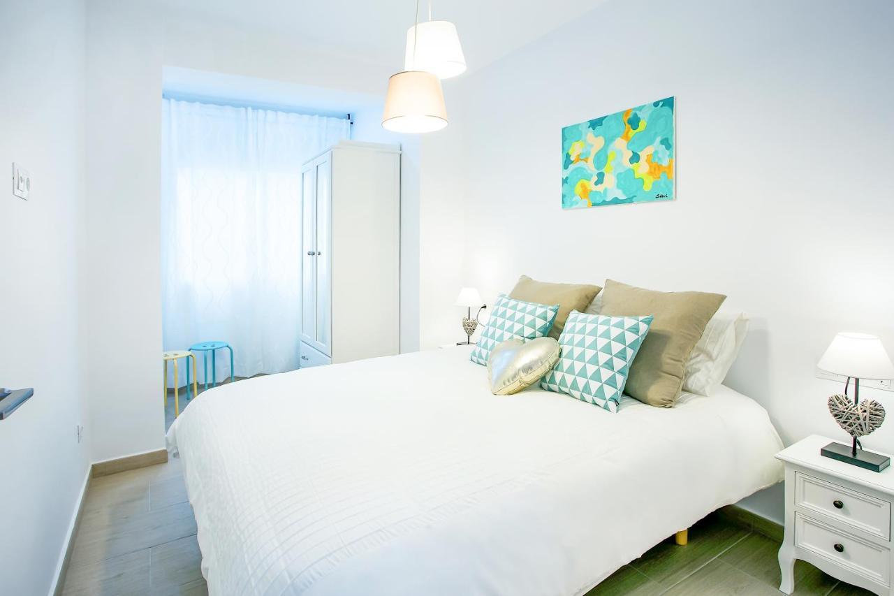 Alonso De Palencia City Center Apartment Malaga Bagian luar foto